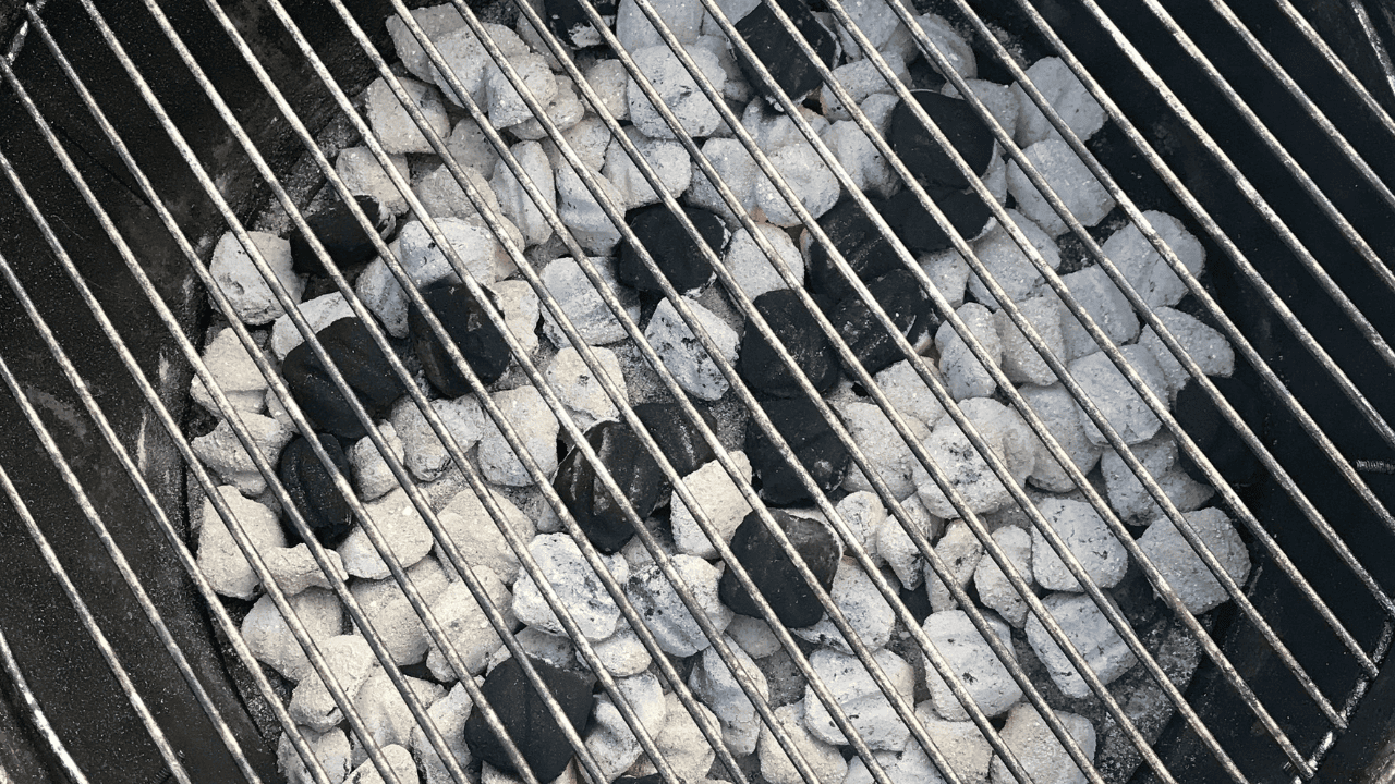 Briquettes Vs Lump Charcoal Choosing The Best For Your BBQ